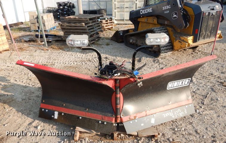 image for item LY9102 Hiniker 9285  8' 6"W V-plow