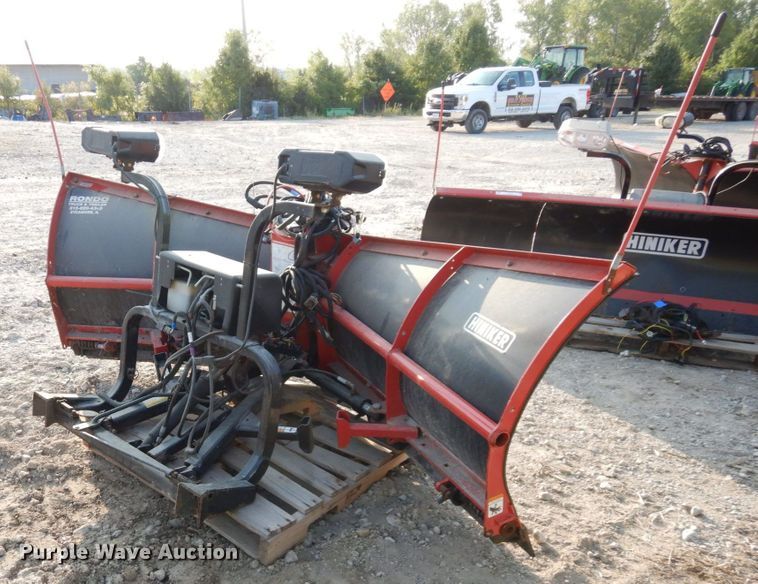 image for item LY9102 Hiniker 9285  8' 6"W V-plow