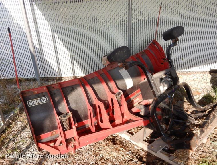 image for item LY9103 Hiniker  8'W snow plow