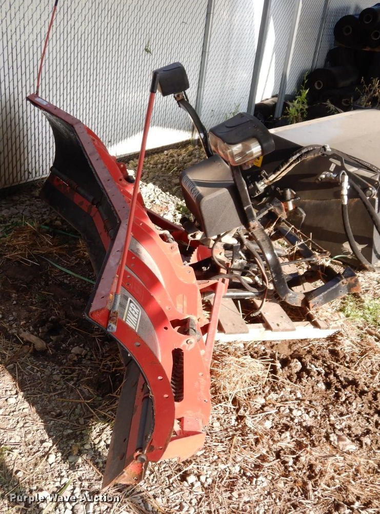 image for item LY9103 Hiniker  8'W snow plow