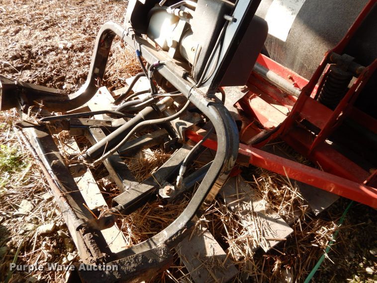 image for item LY9103 Hiniker  8'W snow plow