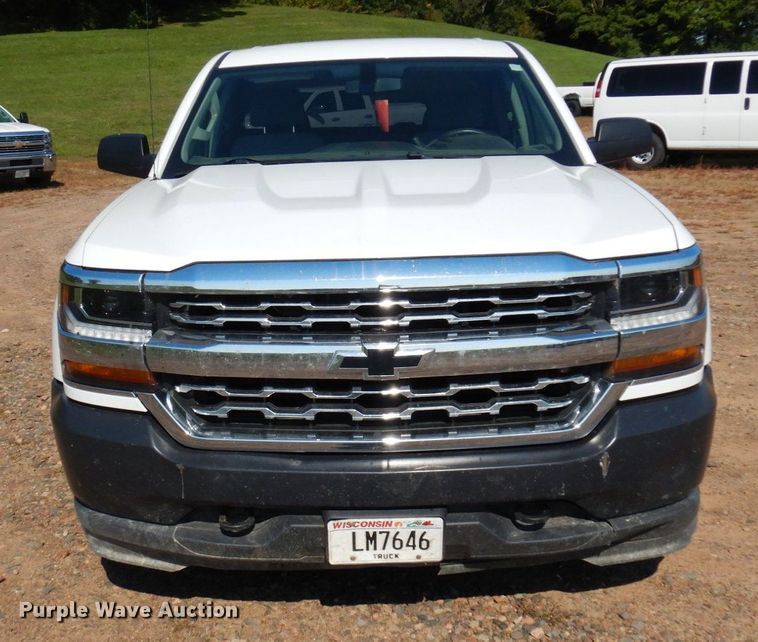 image for item MH9149 2017 Chevrolet Silverado 1500  Double Cab pickup truck