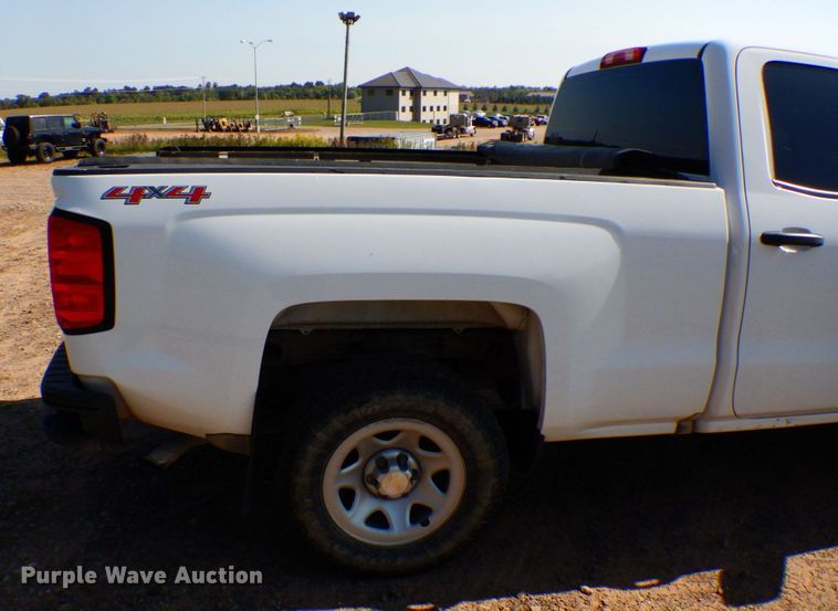 image for item MH9149 2017 Chevrolet Silverado 1500  Double Cab pickup truck