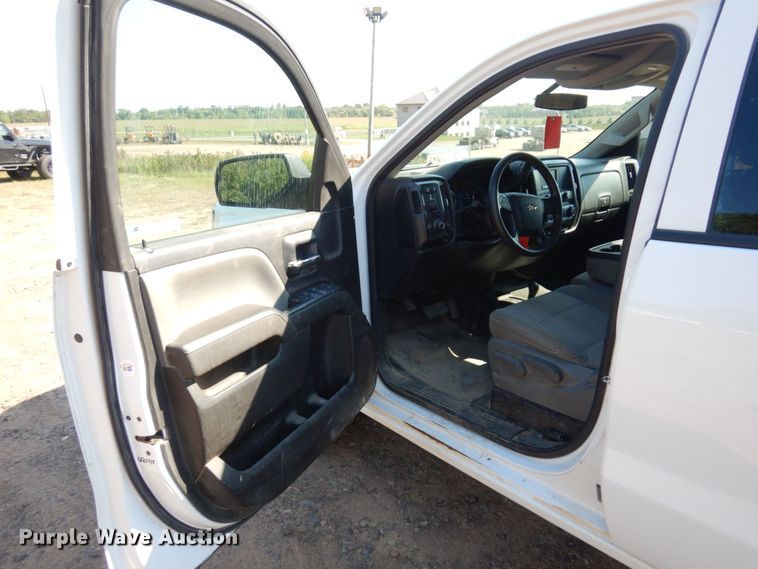 image for item MH9149 2017 Chevrolet Silverado 1500  Double Cab pickup truck