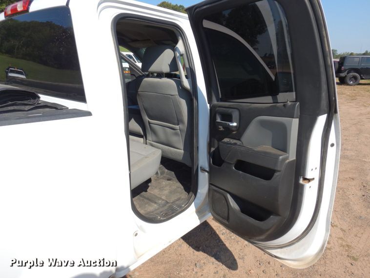 image for item MH9149 2017 Chevrolet Silverado 1500  Double Cab pickup truck