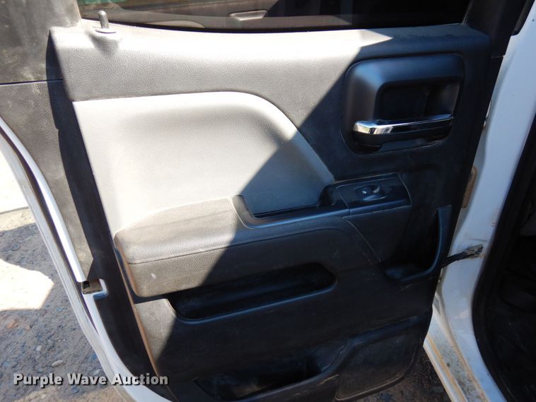 image for item MH9149 2017 Chevrolet Silverado 1500  Double Cab pickup truck