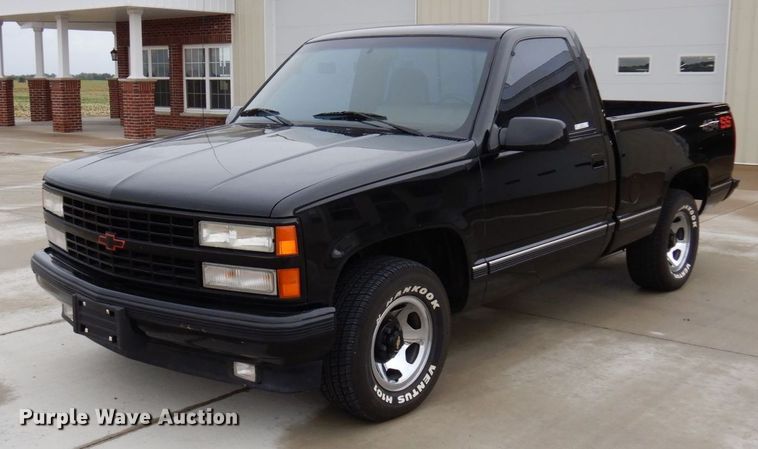 image for item MH9156 1990 Chevrolet C1500 SS  pickup truck