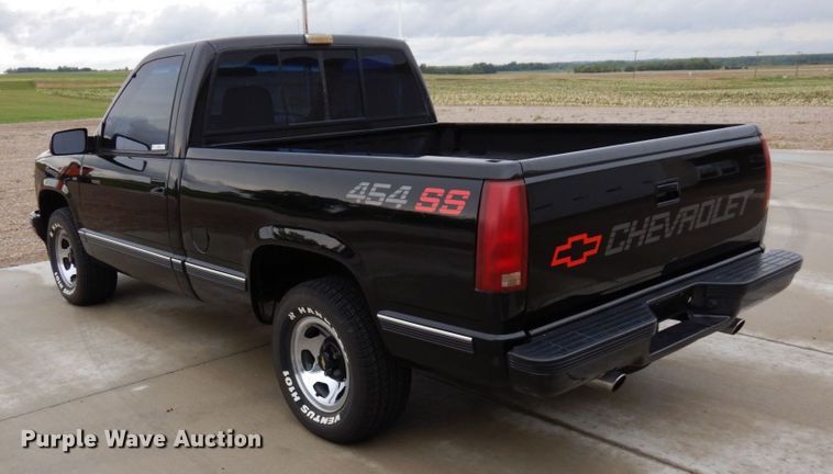 image for item MH9156 1990 Chevrolet C1500 SS  pickup truck