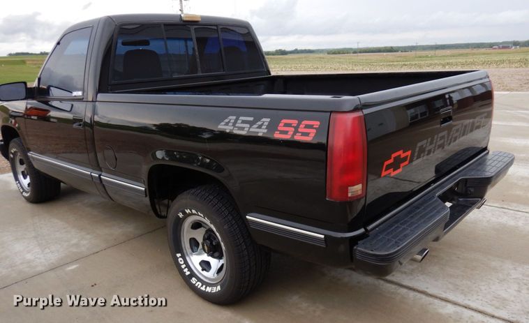 image for item MH9156 1990 Chevrolet C1500 SS  pickup truck