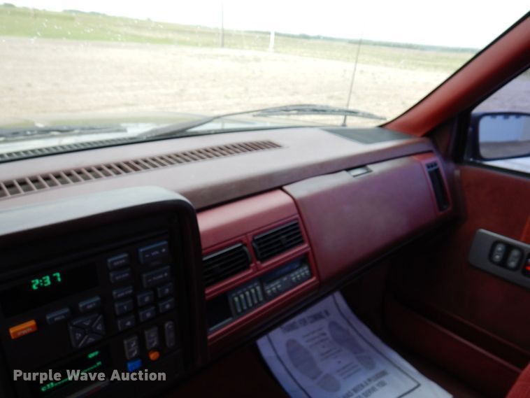 image for item MH9156 1990 Chevrolet C1500 SS  pickup truck