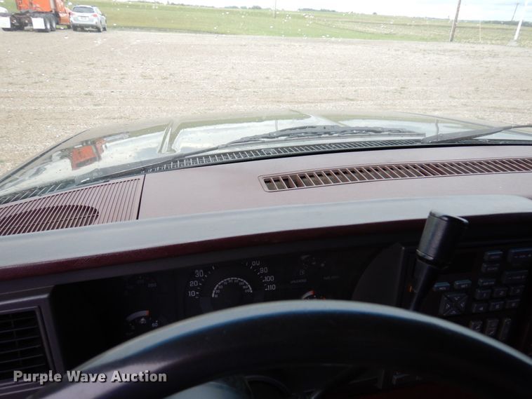 image for item MH9156 1990 Chevrolet C1500 SS  pickup truck