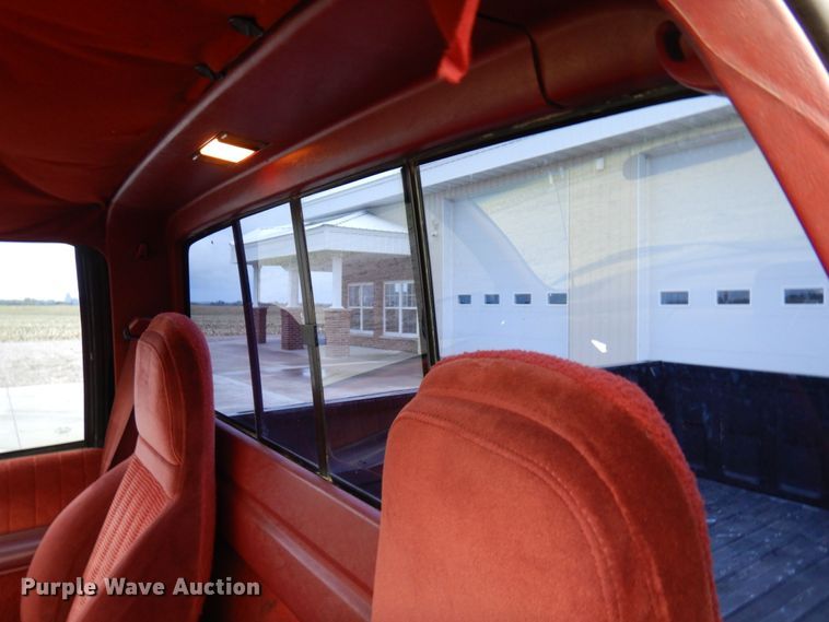 image for item MH9156 1990 Chevrolet C1500 SS  pickup truck