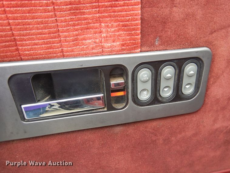 image for item MH9156 1990 Chevrolet C1500 SS  pickup truck