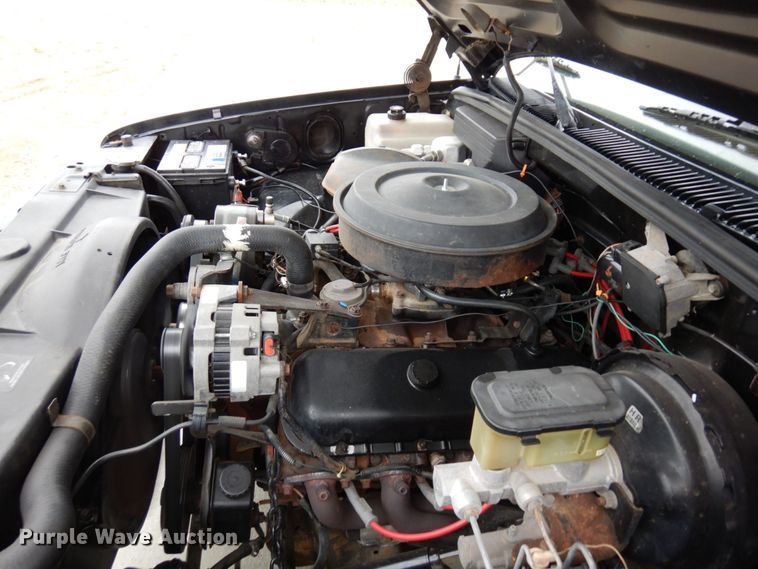 image for item MH9156 1990 Chevrolet C1500 SS  pickup truck