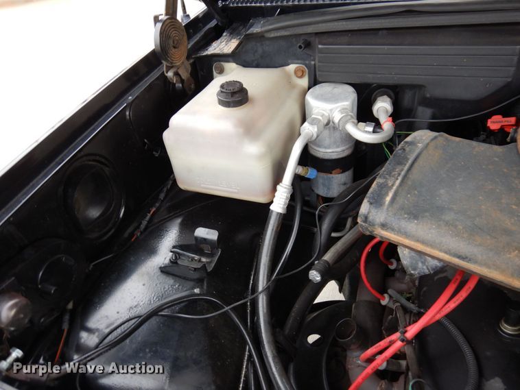 image for item MH9156 1990 Chevrolet C1500 SS  pickup truck