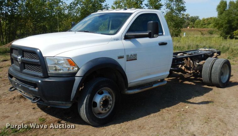 image for item MH9209 2016 Dodge Ram 5500HD  truck cab and chassis