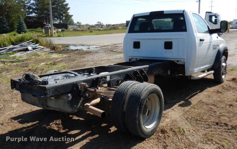 image for item MH9209 2016 Dodge Ram 5500HD  truck cab and chassis