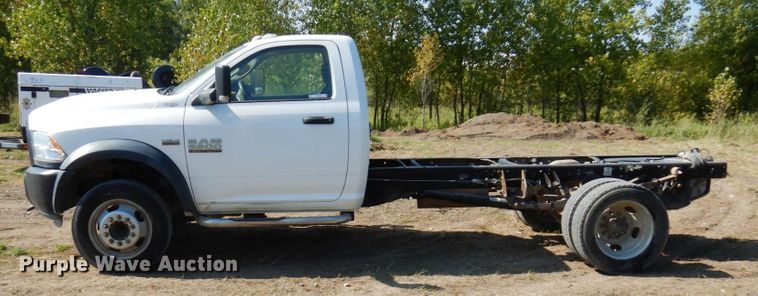 image for item MH9209 2016 Dodge Ram 5500HD  truck cab and chassis