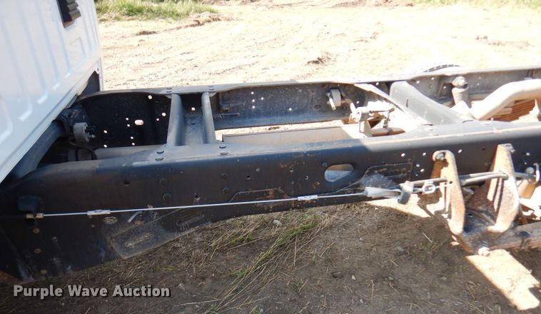 image for item MH9209 2016 Dodge Ram 5500HD  truck cab and chassis