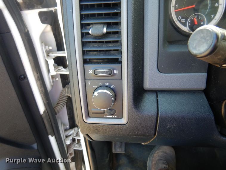 image for item MH9209 2016 Dodge Ram 5500HD  truck cab and chassis