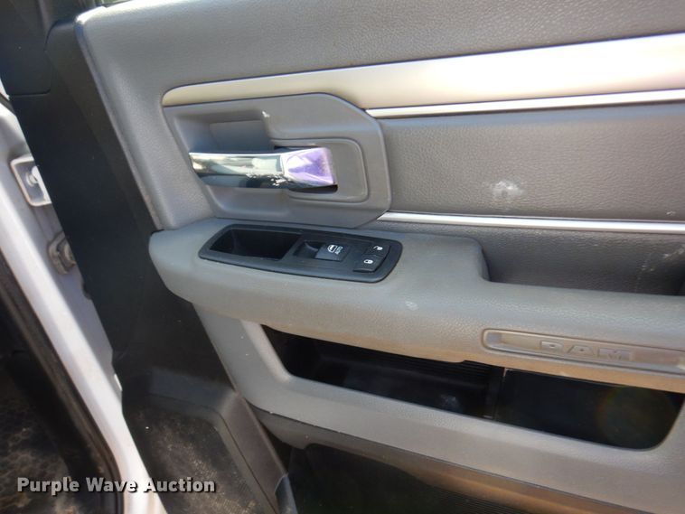 image for item MH9209 2016 Dodge Ram 5500HD  truck cab and chassis