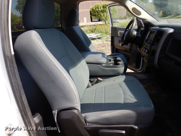 image for item MH9209 2016 Dodge Ram 5500HD  truck cab and chassis