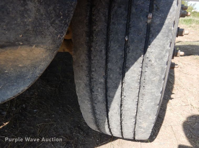 image for item MH9209 2016 Dodge Ram 5500HD  truck cab and chassis