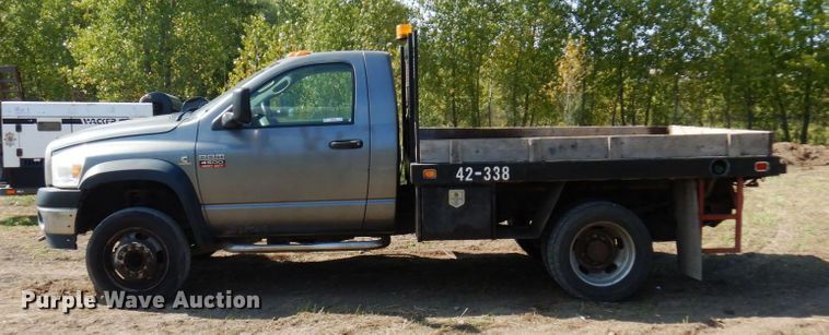 image for item MH9210 2008 Dodge Ram 4500HD  flatbed truck