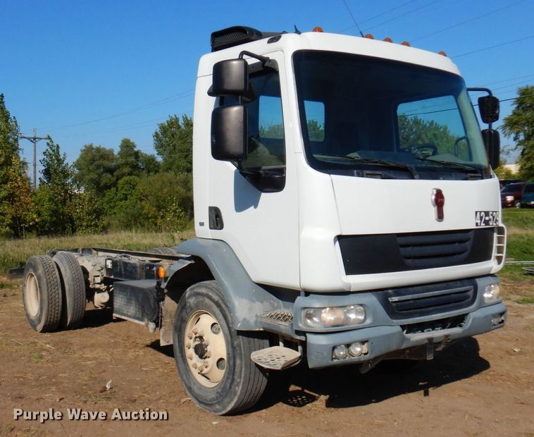 image for item MH9215 2015 Kenworth K370  truck cab and chassis