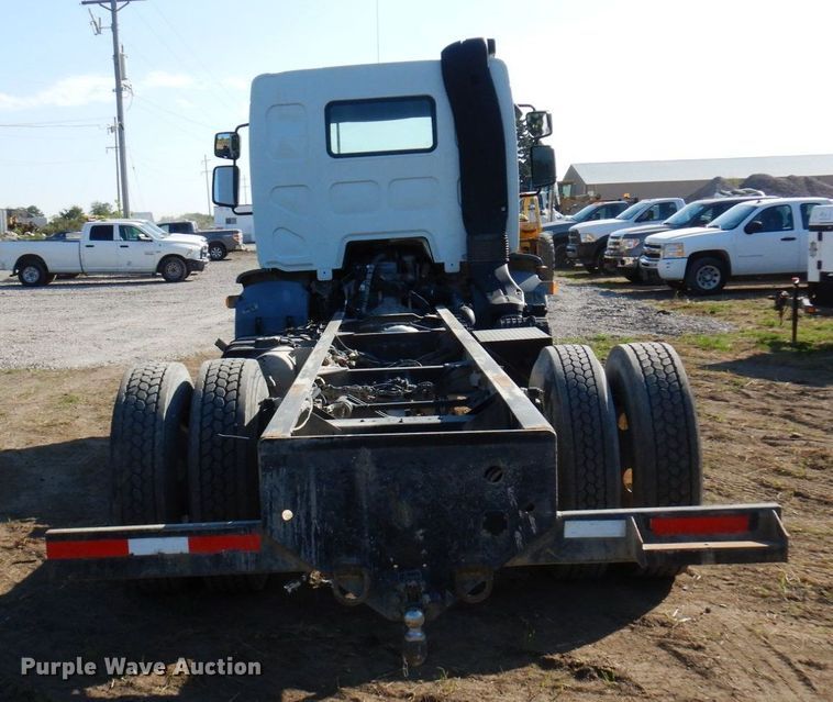 image for item MH9215 2015 Kenworth K370  truck cab and chassis