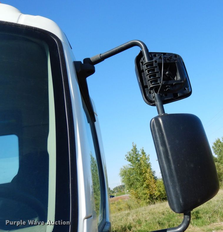 image for item MH9215 2015 Kenworth K370  truck cab and chassis