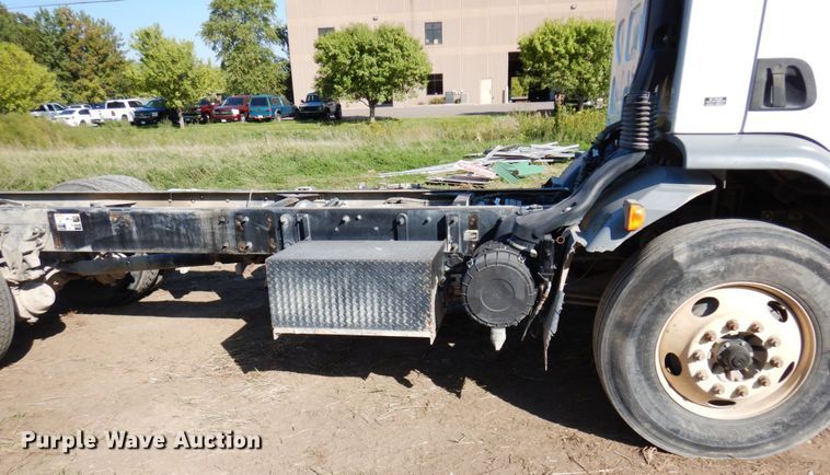 image for item MH9215 2015 Kenworth K370  truck cab and chassis