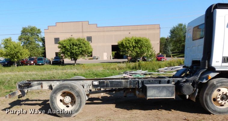 image for item MH9215 2015 Kenworth K370  truck cab and chassis