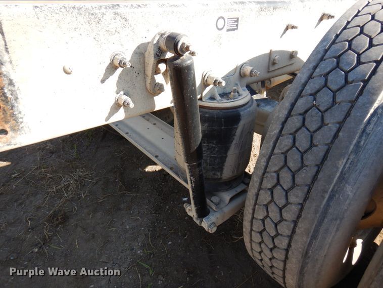 image for item MH9215 2015 Kenworth K370  truck cab and chassis