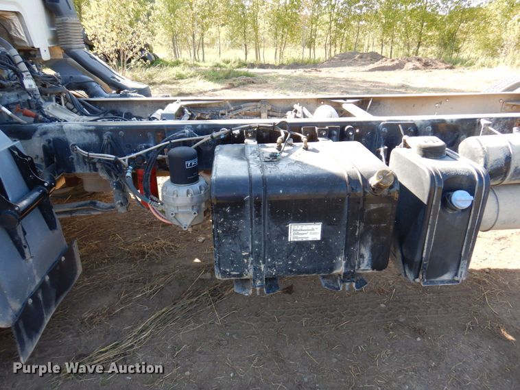 image for item MH9215 2015 Kenworth K370  truck cab and chassis