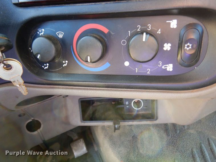 image for item MH9215 2015 Kenworth K370  truck cab and chassis