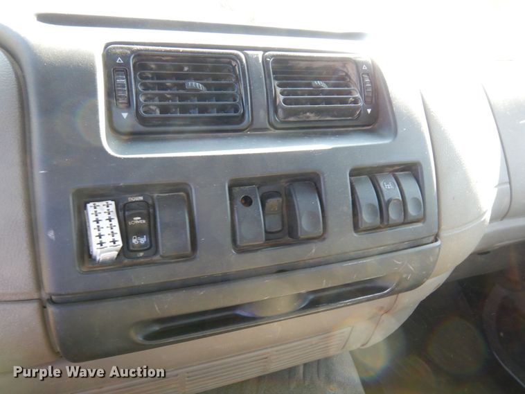 image for item MH9215 2015 Kenworth K370  truck cab and chassis