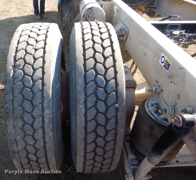 image for item MH9215 2015 Kenworth K370  truck cab and chassis