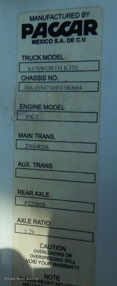 image for item MH9215 2015 Kenworth K370  truck cab and chassis