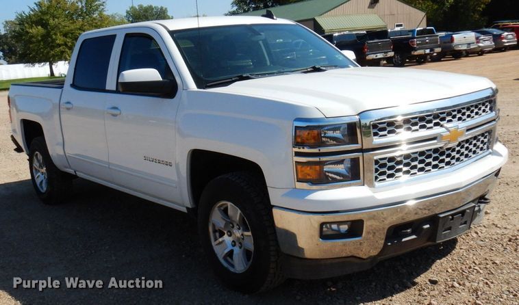 image for item MH9217 2015 Chevrolet Silverado 1500  Crew Cab pickup truck