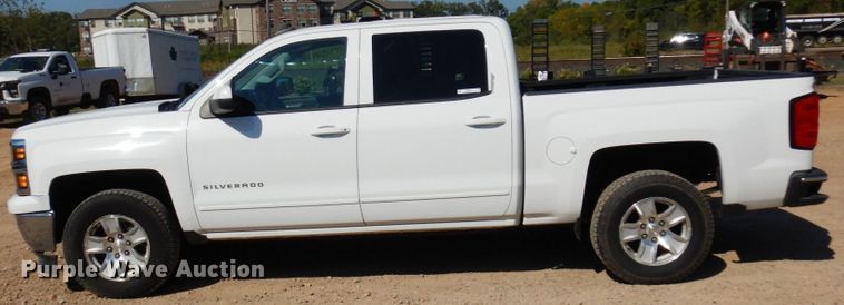 image for item MH9217 2015 Chevrolet Silverado 1500  Crew Cab pickup truck