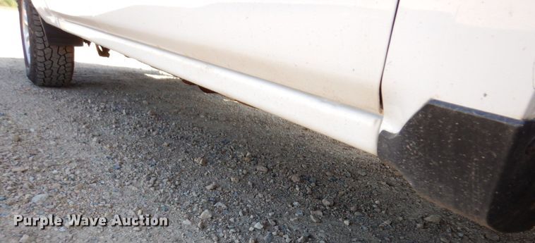 image for item MH9217 2015 Chevrolet Silverado 1500  Crew Cab pickup truck