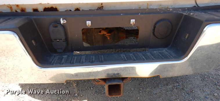 image for item MH9217 2015 Chevrolet Silverado 1500  Crew Cab pickup truck