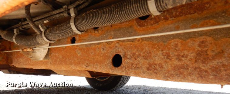 image for item MH9217 2015 Chevrolet Silverado 1500  Crew Cab pickup truck