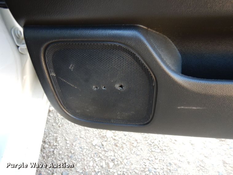 image for item MH9217 2015 Chevrolet Silverado 1500  Crew Cab pickup truck