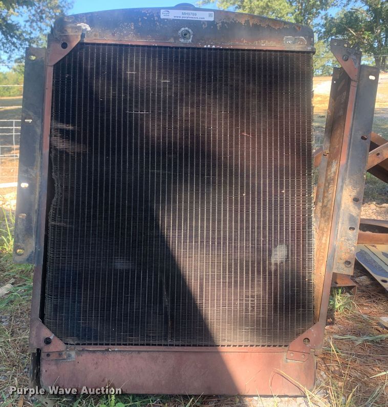 image for item MH9789 1989 Case W30  wheel loader parts