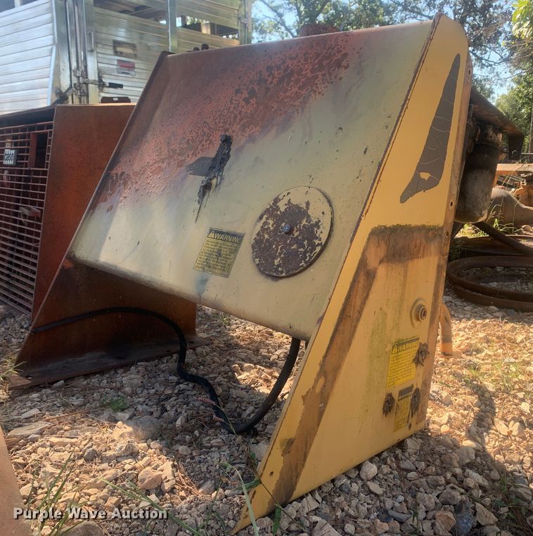 image for item MH9789 1989 Case W30  wheel loader parts