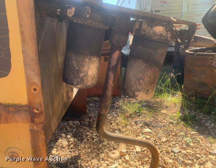 image for item MH9789 1989 Case W30  wheel loader parts