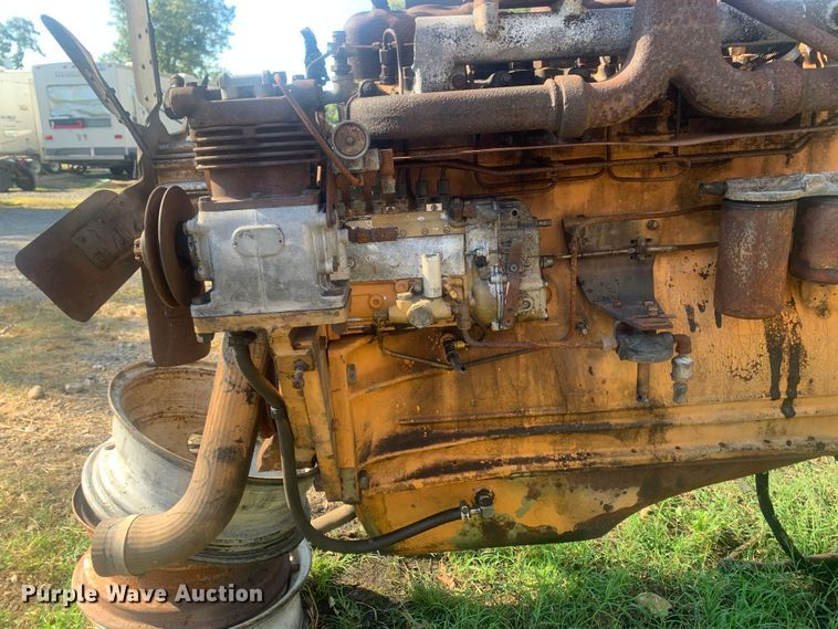 image for item MH9790 1989 Case W30  Motor and Transmission only