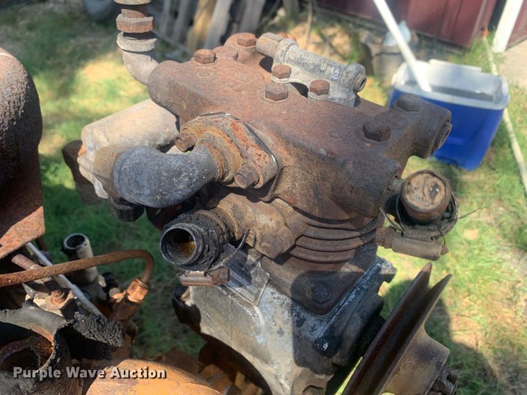 image for item MH9790 1989 Case W30  Motor and Transmission only